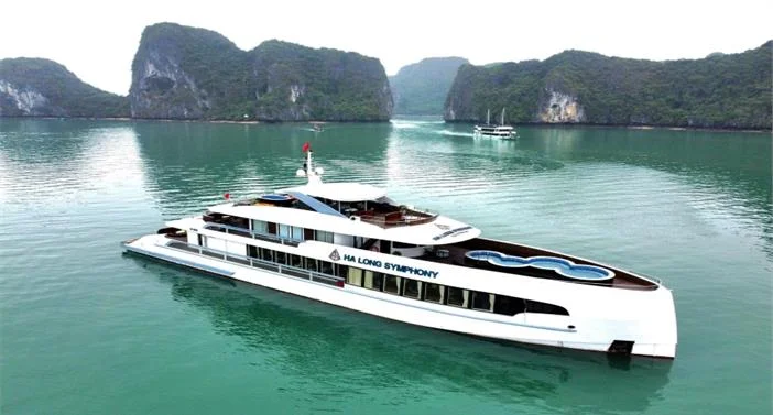 Tour thăm Vịnh Hạ Long 1 ngày trên du thuyền Symphony