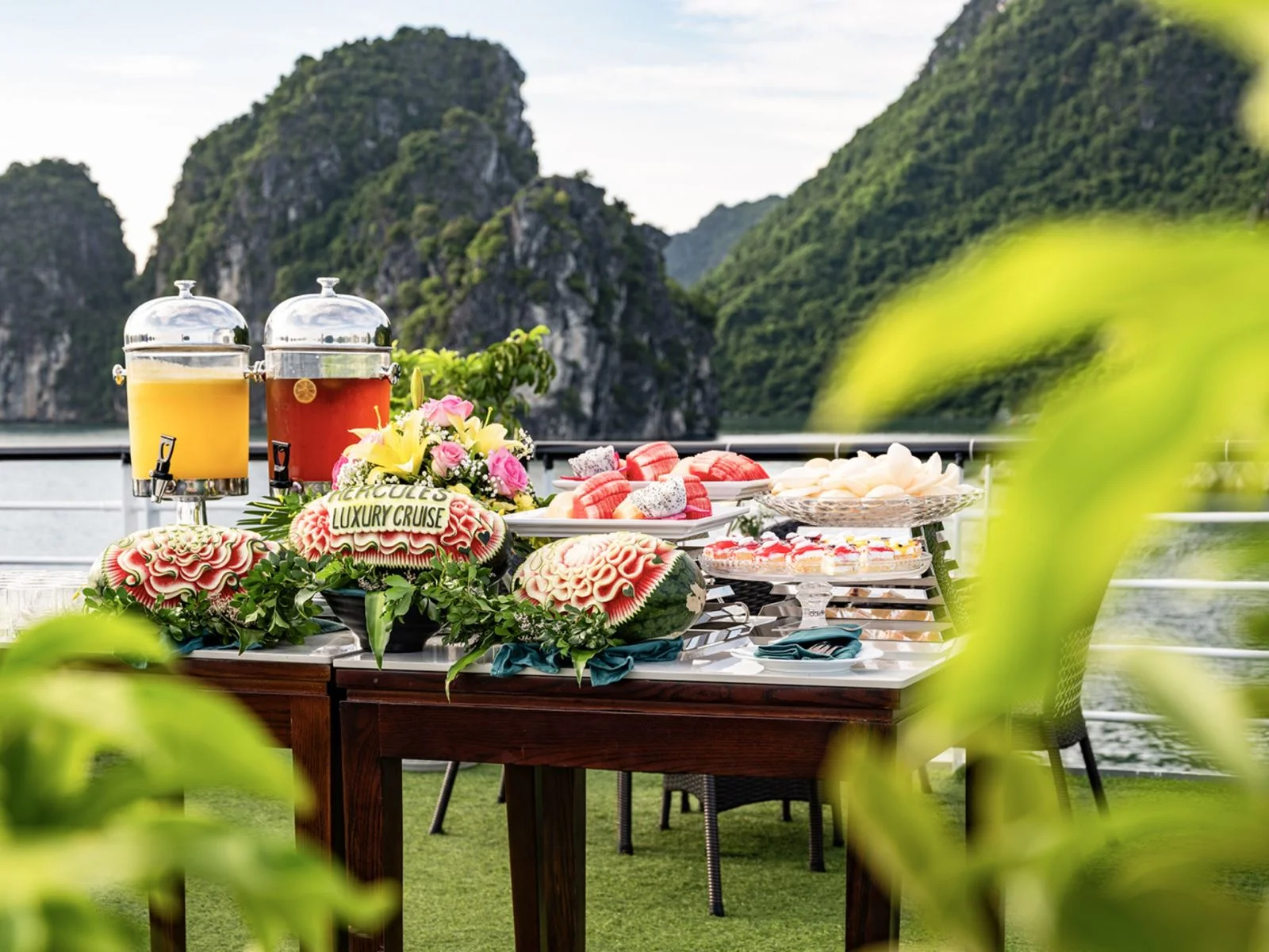 Du Thuyền Hạ Long 1 ngày 5 sao Du Thuyền Hạ Long 1 ngày 5 sao